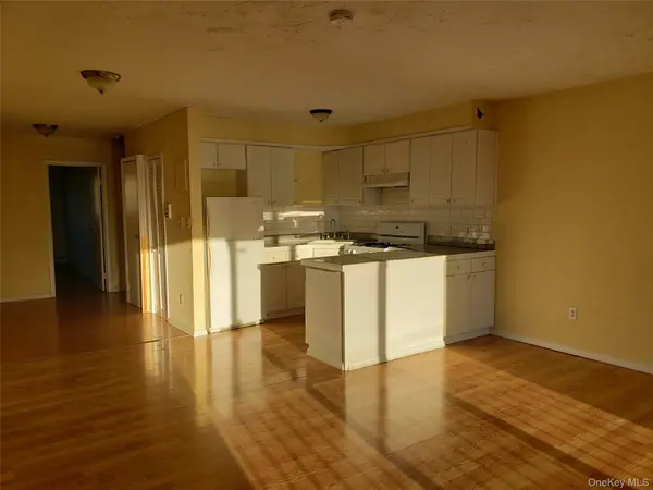 204 Beach 102nd ST, Rockaway Park, NY 11694