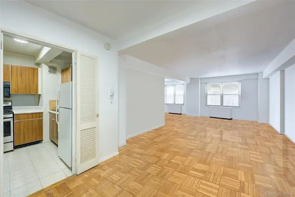 107-40 Queens Boulevard #4M, Forest Hills, NY 11375
