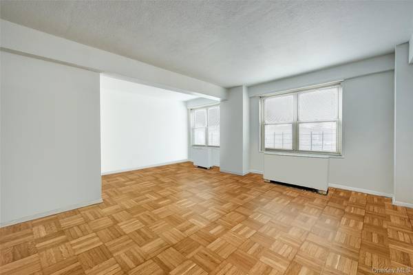 107-40 Queens Boulevard #4M, Forest Hills, NY 11375