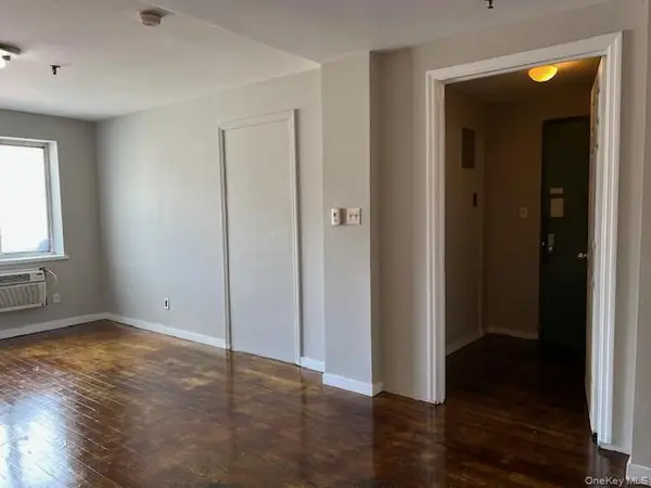 132-59 41st RD #6C, Flushing, NY 11355