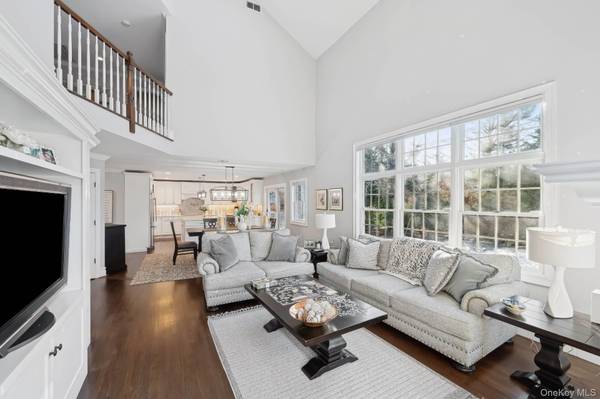 47 Bathing Beach RD, Southampton, NY 11968