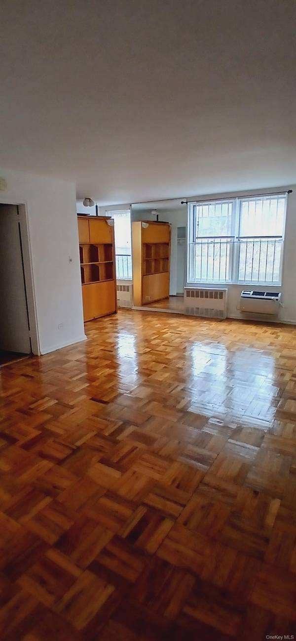 50-15 39th ST #1G, Sunnyside, NY 11104