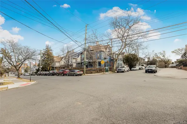66 W 2nd ST, Mount Vernon, NY 10550