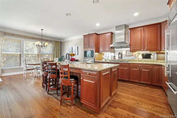 39 Kimberly DR #39, Westhampton, NY 11977
