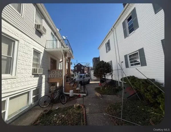 10307 Corona AVE, Corona, NY 11368
