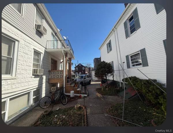 10307 Corona AVE, Corona, NY 11368