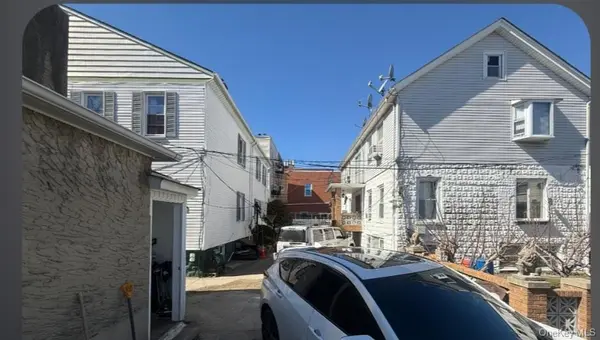 10311 Corona AVE, Corona, NY 11368