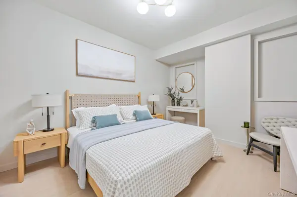 5801 Queens BLVD #10J, Woodside, NY 11377