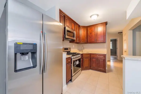 3410 Bronxwood AVE, Bronx, NY 10469