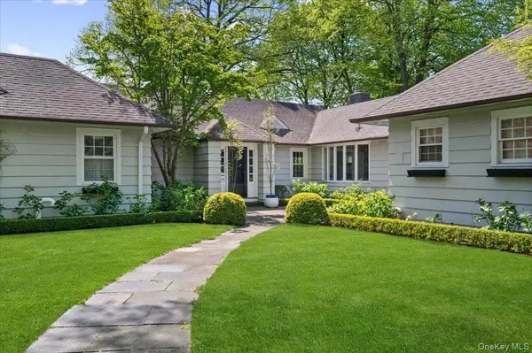 100 Ocean AVE, Lawrence, NY 11559