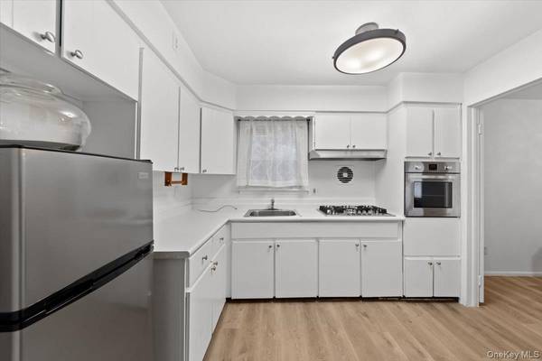 5824 Fieldston RD, Bronx, NY 10471