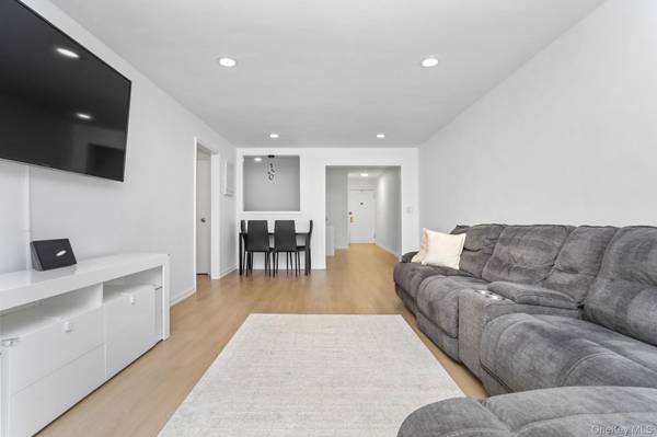 450 Pelham RD #1C, New Rochelle, NY 10805