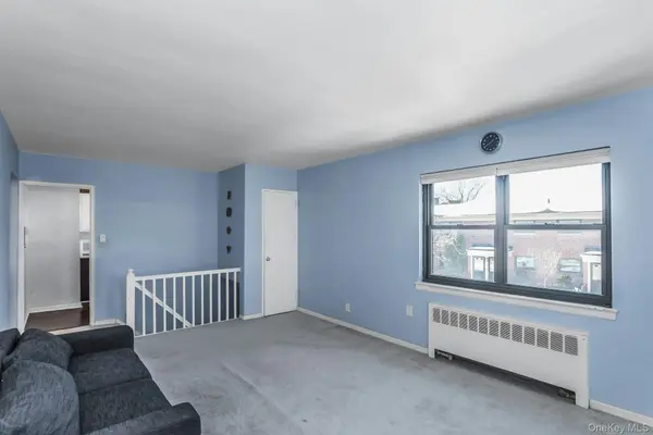 219-57 74th AVE #423A2, Bayside, NY 11364