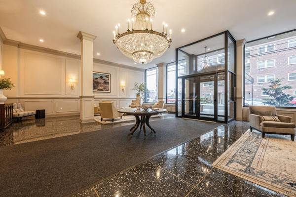 700 Shore RD #4O, Long Beach, NY 11561