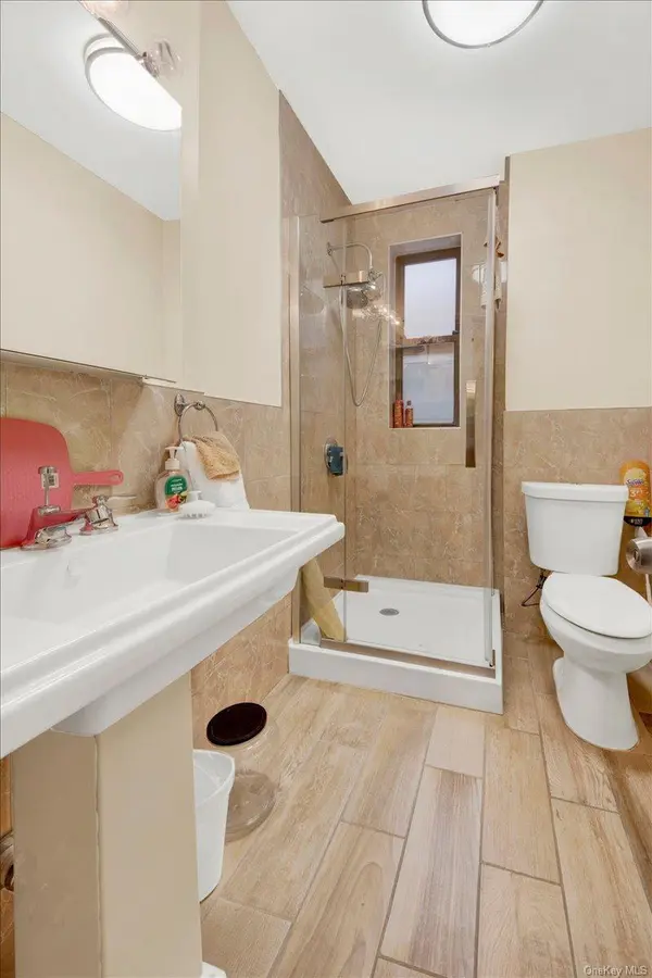 2925 Matthews AVE #5H, Bronx, NY 10467