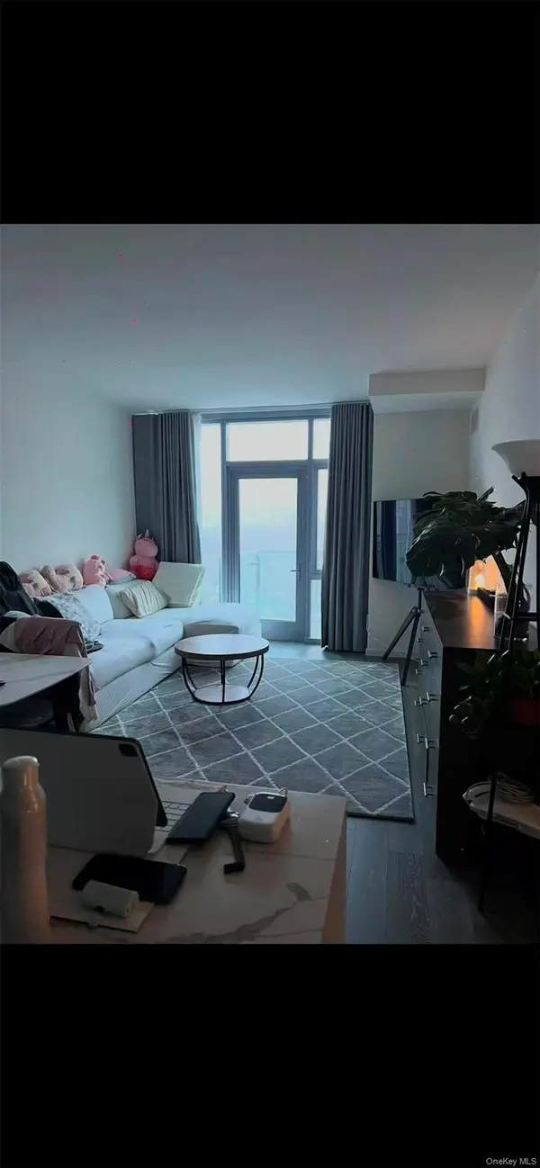 13336 37th AVE #6F, Flushing, NY 11354