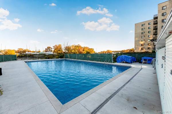 640 Pelham RD #4G, New Rochelle, NY 10805