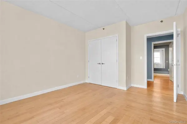 3044 3rd AVE #5G, Bronx, NY 10451