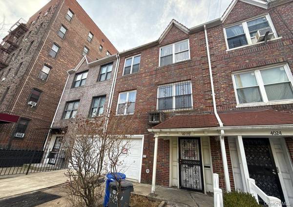 40-26 Benham ST, Elmhurst, NY 11373