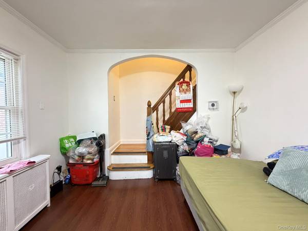 48-27 213th ST, Bayside, NY 11364