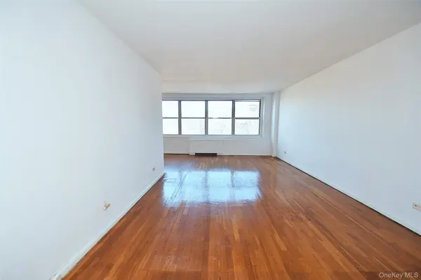 211-10 18 AVE #4J, Bayside, NY 11360