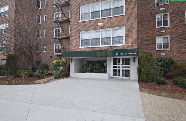 211-10 18 AVE #4J, Bayside, NY 11360