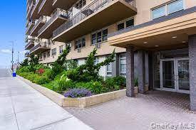 25 Neptune BLVD #5G, Long Beach, NY 11561