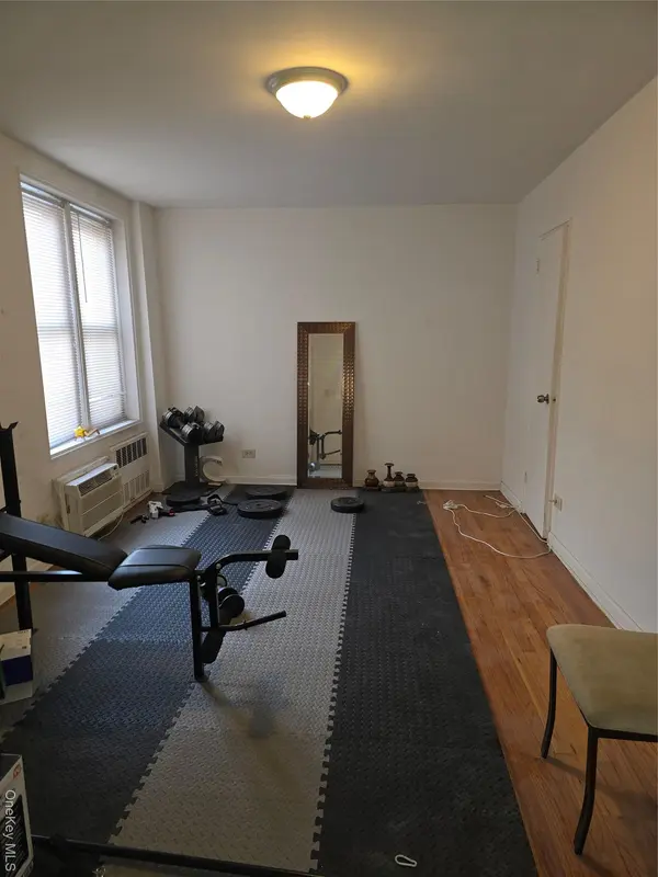 1332 Metropolitan AVE #6K, Bronx, NY 10462