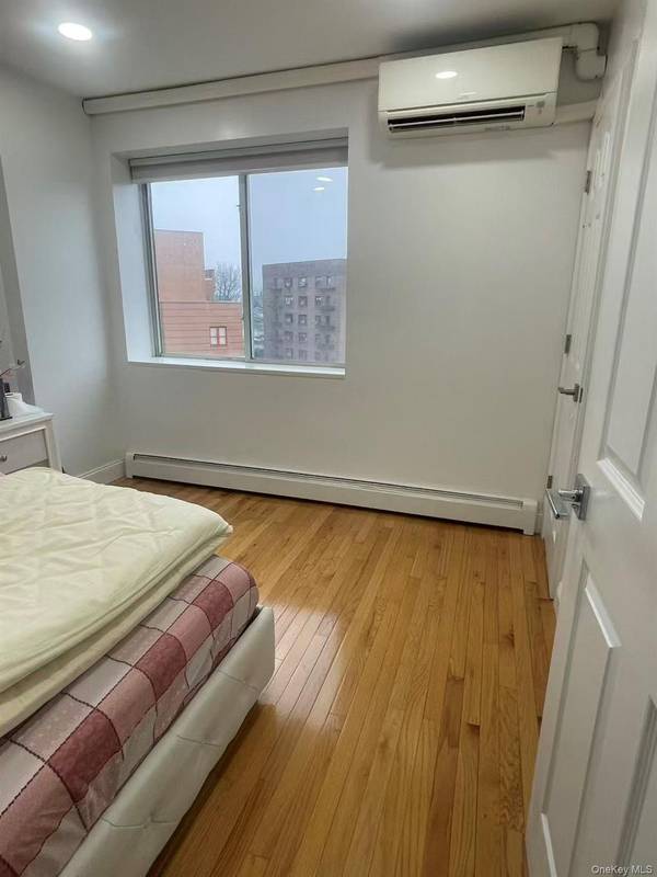 137-08 31st RD #6E, Flushing, NY 11354