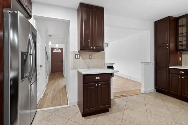 4817 Wilder AVE, Bronx, NY 10470