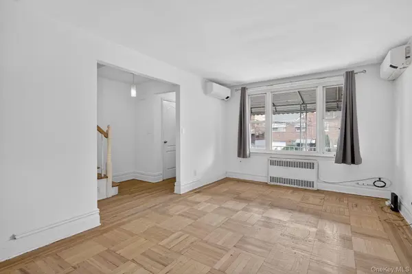 4817 Wilder AVE, Bronx, NY 10470