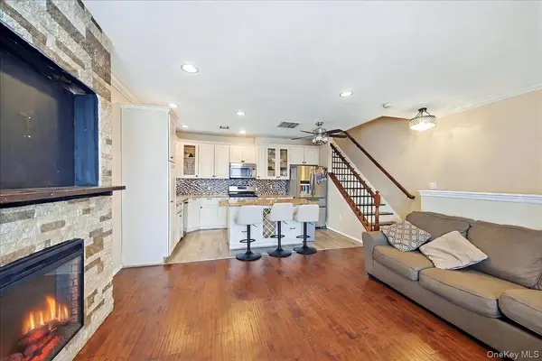 126 Mermaid LN, Bronx, NY 10473