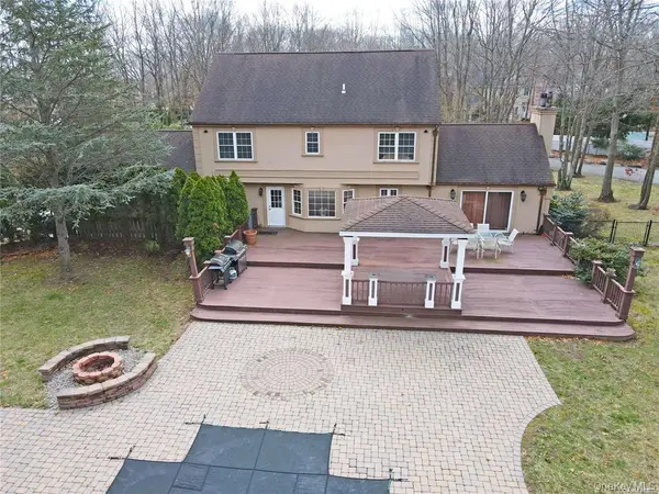 180 Miller Place RD, Miller Place, NY 11764
