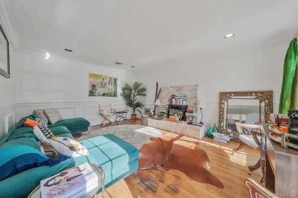 180 Miller Place RD, Miller Place, NY 11764