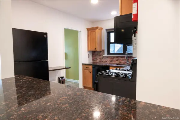 50 Brompton RD #2H, Great Neck, NY 11021