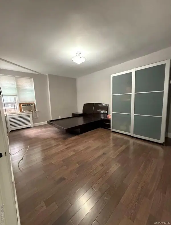 110-20 71st AVE #319, Forest Hills, NY 11375