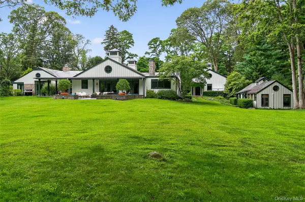 343 Chicken Valley RD, Upper Brookville, NY 11545