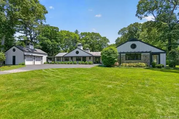 343 Chicken Valley RD, Upper Brookville, NY 11545