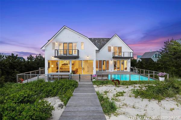 617 Dune RD, Westhampton, NY 11978