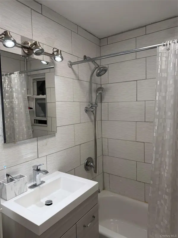4727 Matilda AVE, Bronx, NY 10470