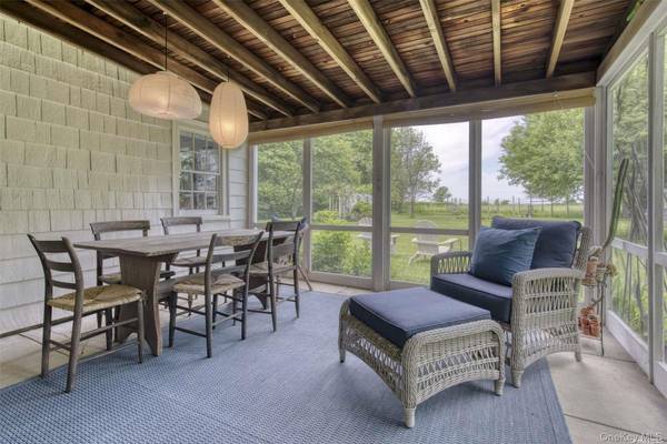 790 Oyster Ponds LN, Orient, NY 11957