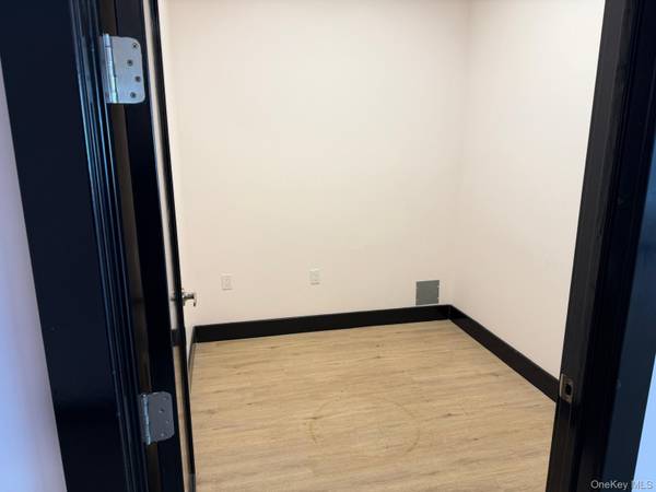 419 Route 59 #16, Monsey, NY 10952