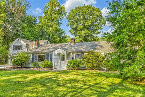 8 West LN, South Salem, NY 10590