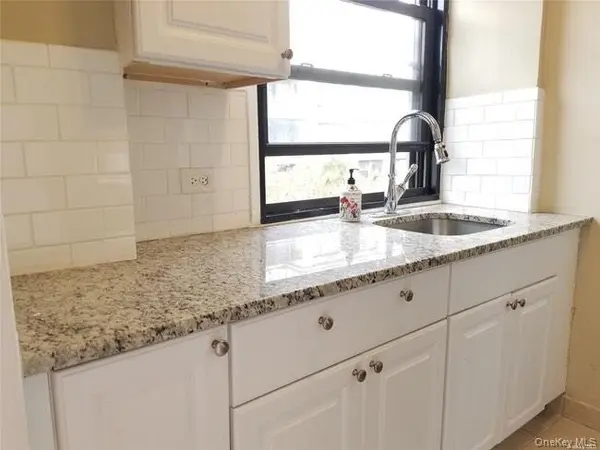98-26 64th AVE #6J, Rego Park, NY 11374