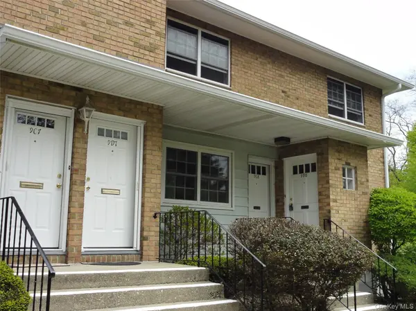 1840 Crompond RD #9D8, Peekskill, NY 10566