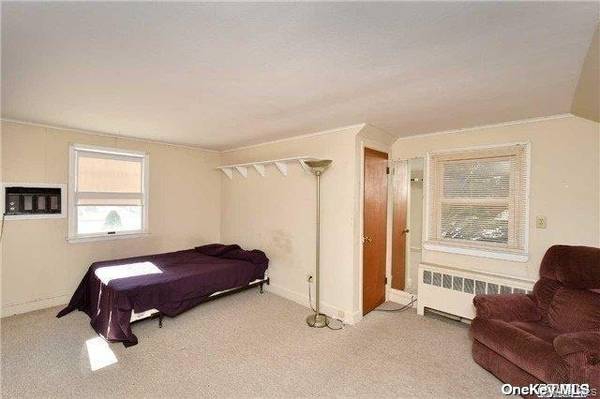 62 Murdock ST, South Huntington, NY 11746