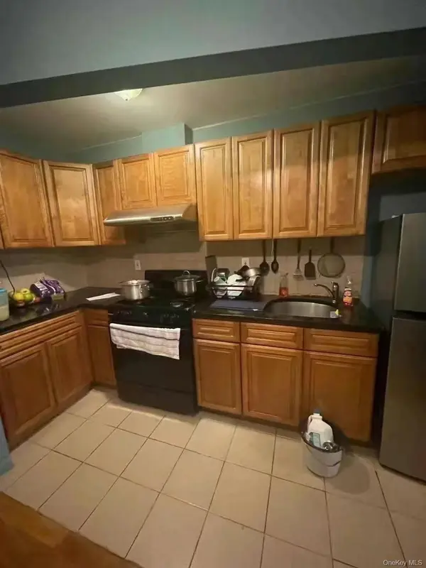 3741 98th ST, Corona, NY 11368
