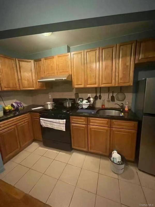3741 98th ST, Corona, NY 11368