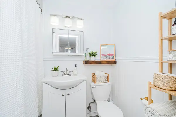 130 Beach 121st ST #1G, Rockaway Park, NY 11694