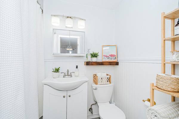 130 Beach 121st ST #1G, Rockaway Park, NY 11694